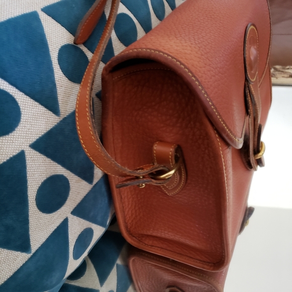 GUC VINTAGE DOONEY BOURKE CROSSBODY - Picture 7 of 12